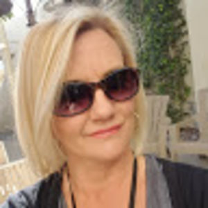 Meet your Posher, Elizabeth -becky